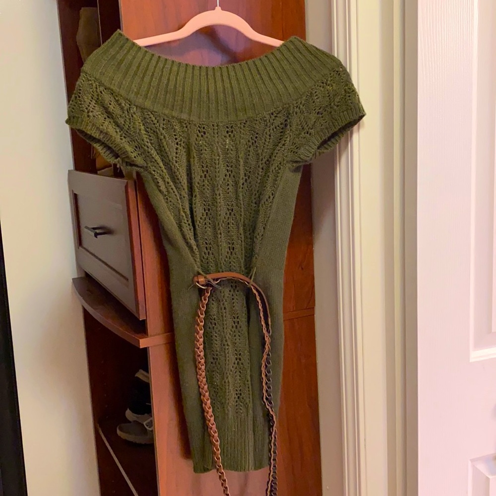 Dress with belt